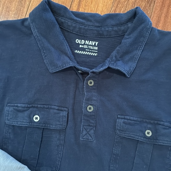 Men’s shirts - Picture 3 of 5